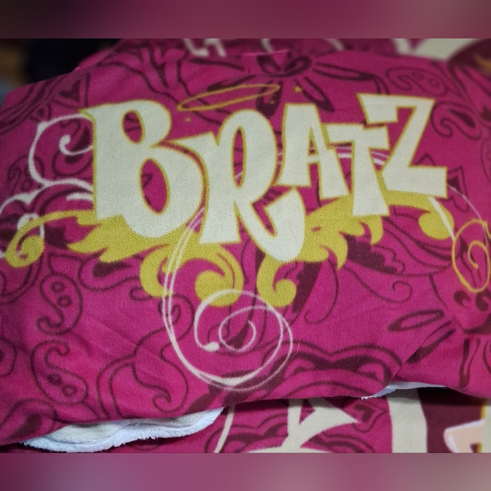 Vintage BRATZ Douvet Cover & Pillow Case Fleece 72 By 64 - Picture 3 of 8